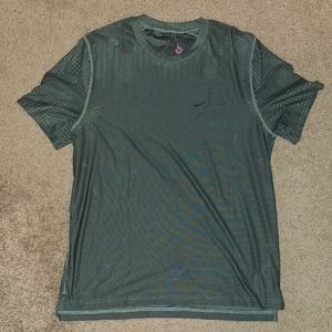 Nike Men's Dark Gray Short Sleeve Tee